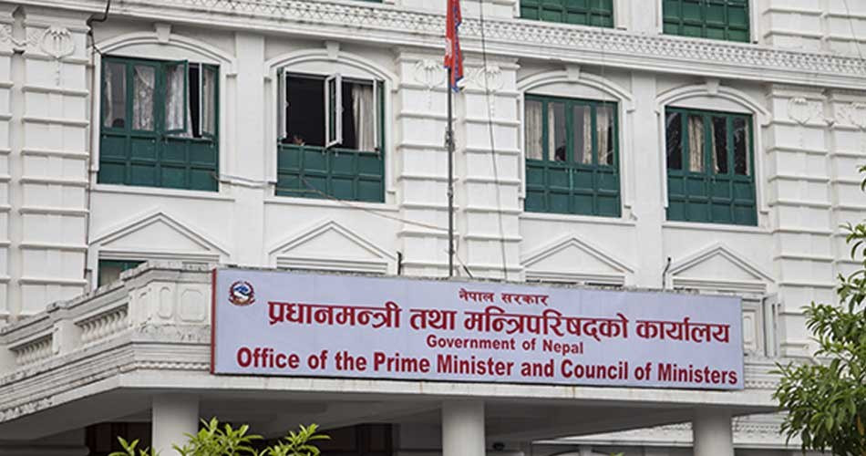 सचिवको दरबन्दी कटौती गर्ने सरकारको तयारी, बन्यो कार्यदल 