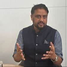 दीपक थपलिया