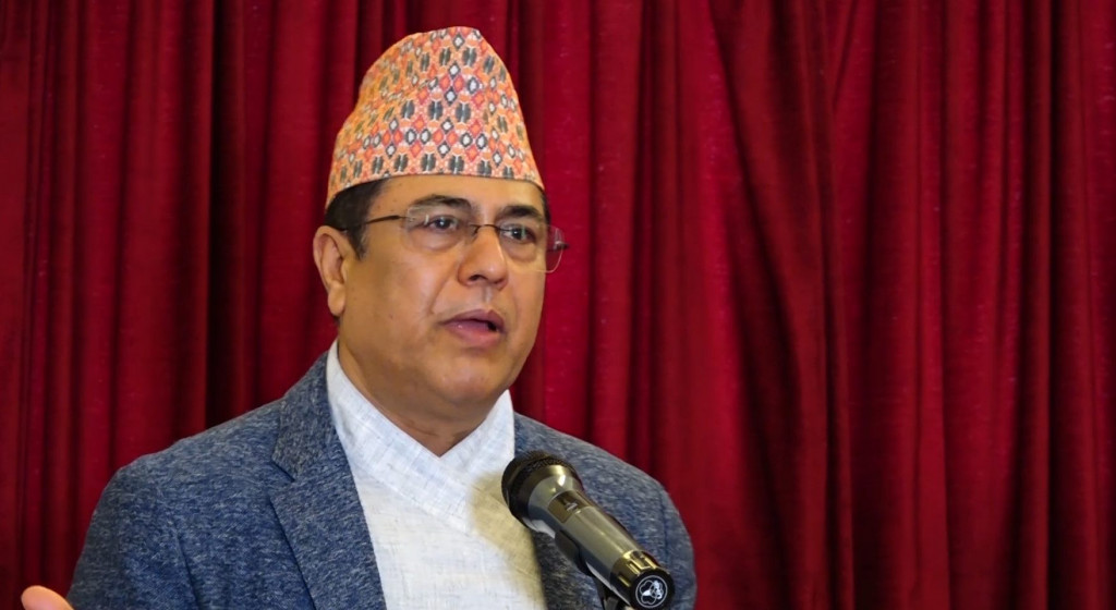 राष्ट्रपतिकाे प्रमुख आर्थिक सल्लाहकारमा पूर्वगभर्नर नेपाल नियुक्त 