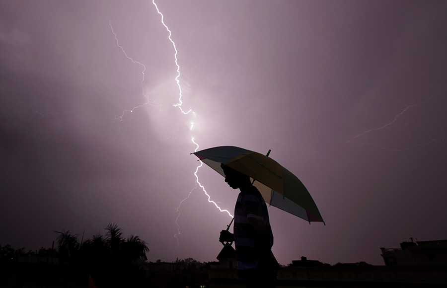 आज देशभर मेघगर्जनसहित पानी पर्ने सम्भावना