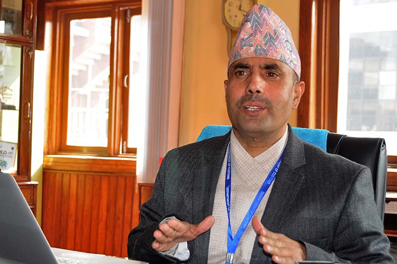 राजस्व प्रशासनमा दख्खल सचिव ढुंगानाको अनिवार्य अवकाश