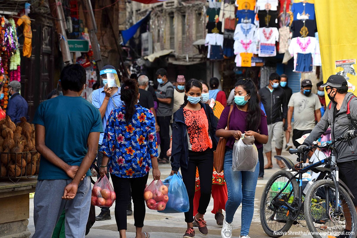 बजार खुलेसँगै सामान्यतर्फ फर्कदै मानिसहरुको दैनिकी(फोटो फिचर)