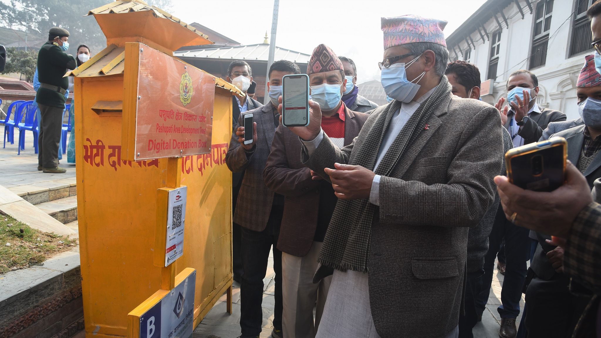  पशुपतिमा डिजिटल दान पेटिका, मोबाइलबाटै भेटी हाल्न सकिने