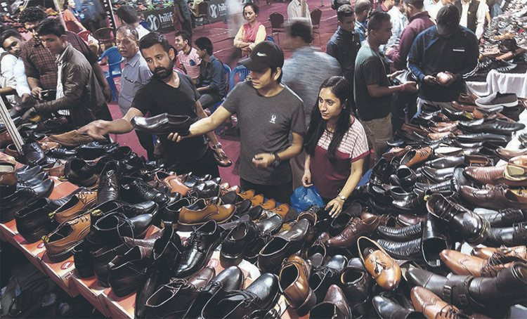 तनहुँका युवा व्यवसायीले सुरु गरे जुत्ता चप्पल उद्योग