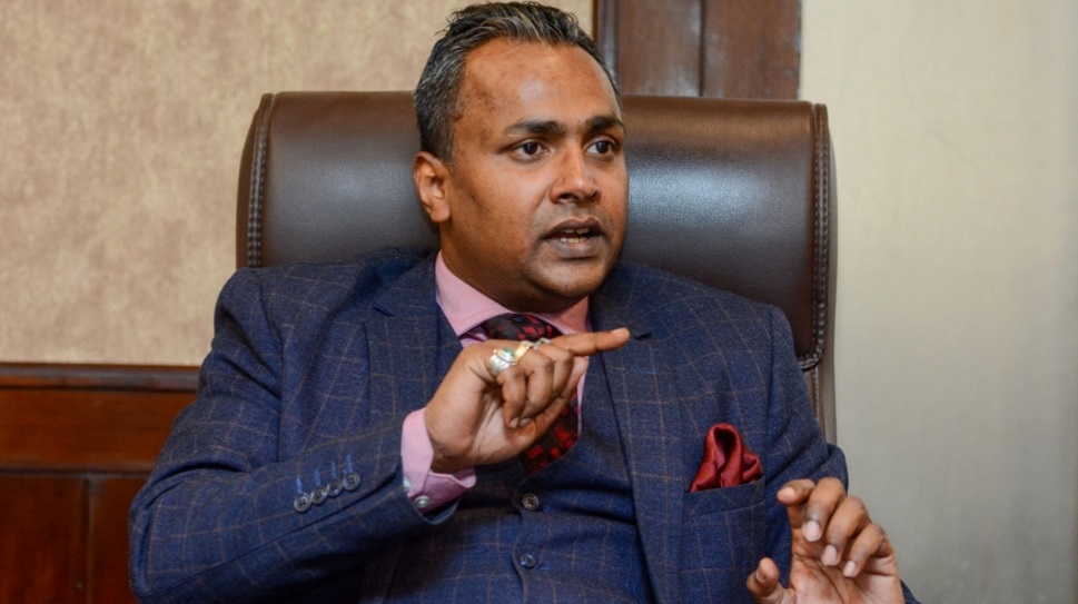 बीमा बजारमा नेपाल लाइफको एक तिहाई हिस्सा बनाएका झाले लिए अवकास 