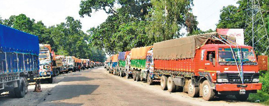 भारतीयद्वारा सुनौली नाकामा अवरोध, सयौं ट्रक भन्सार पारी थन्किए