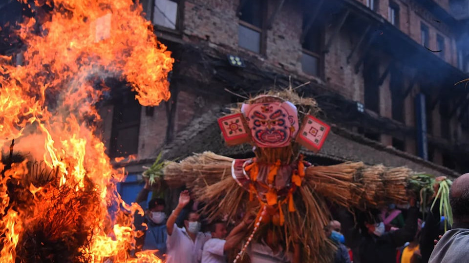 नेवार समुदायले बनाए घण्टाकर्ण पर्व (फाेटाेफिचर)