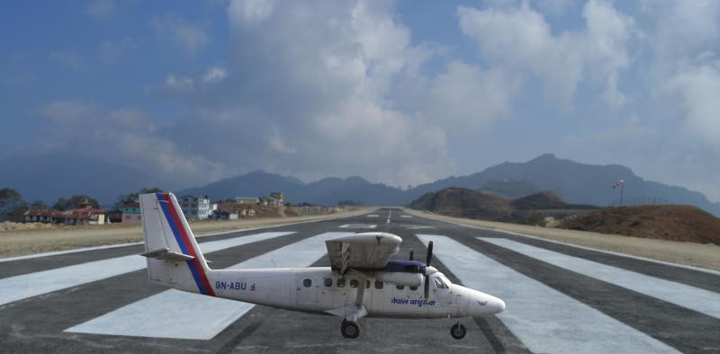 ताप्लेजुङको सुकेटार विमानस्थलमा नियमित उडान सुरु