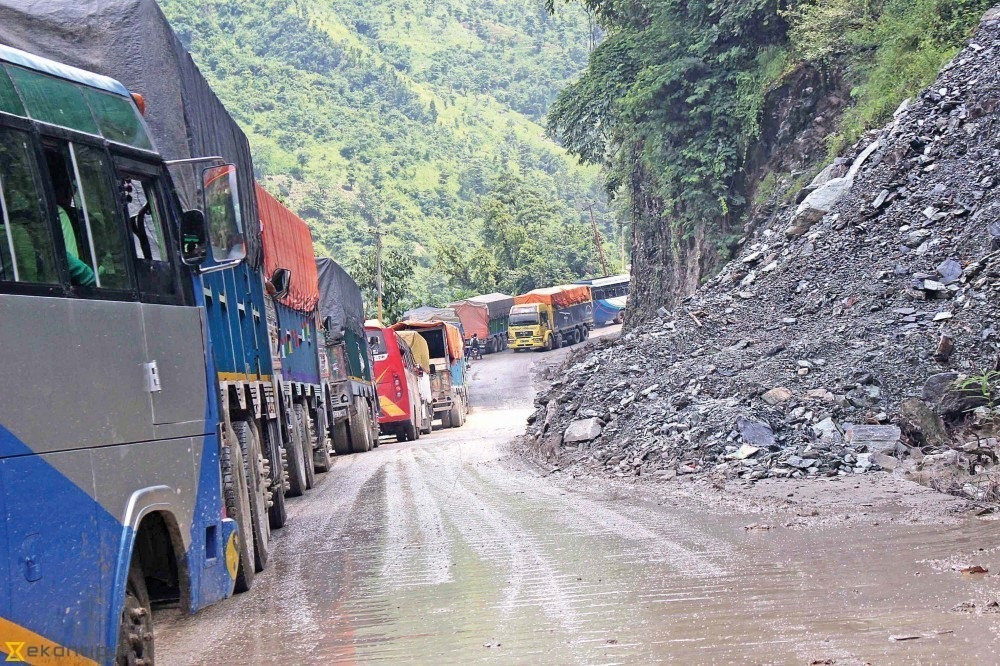तनहुँको दमौली–जामुने खण्ड चार घण्टापछि एकतर्फी सञ्चालनमा