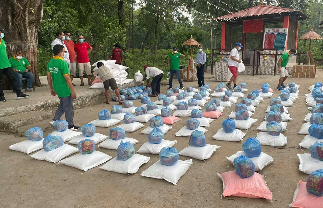 नमस्ते ग्रुपद्वारा सुकुम्बासी बस्तीका १०५ घरधुरीलाई राहत वितरण
