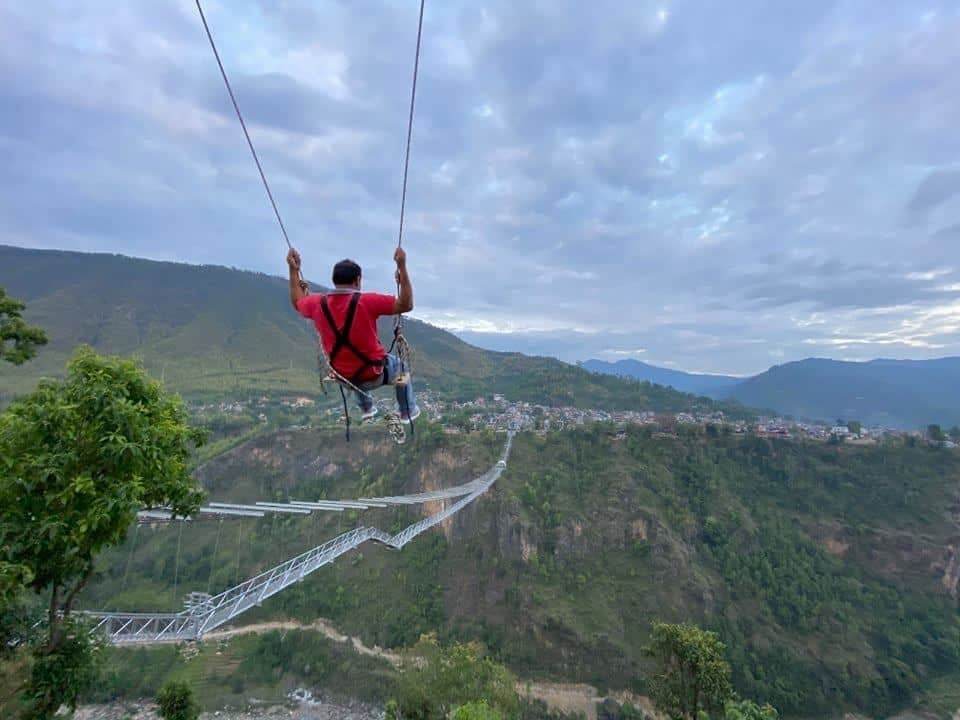 कुश्मामा गुलेली शैलीको लठ्ठे पिङ सञ्चालनमा, बन्जी र स्विङ छिट्टै खुल्ने