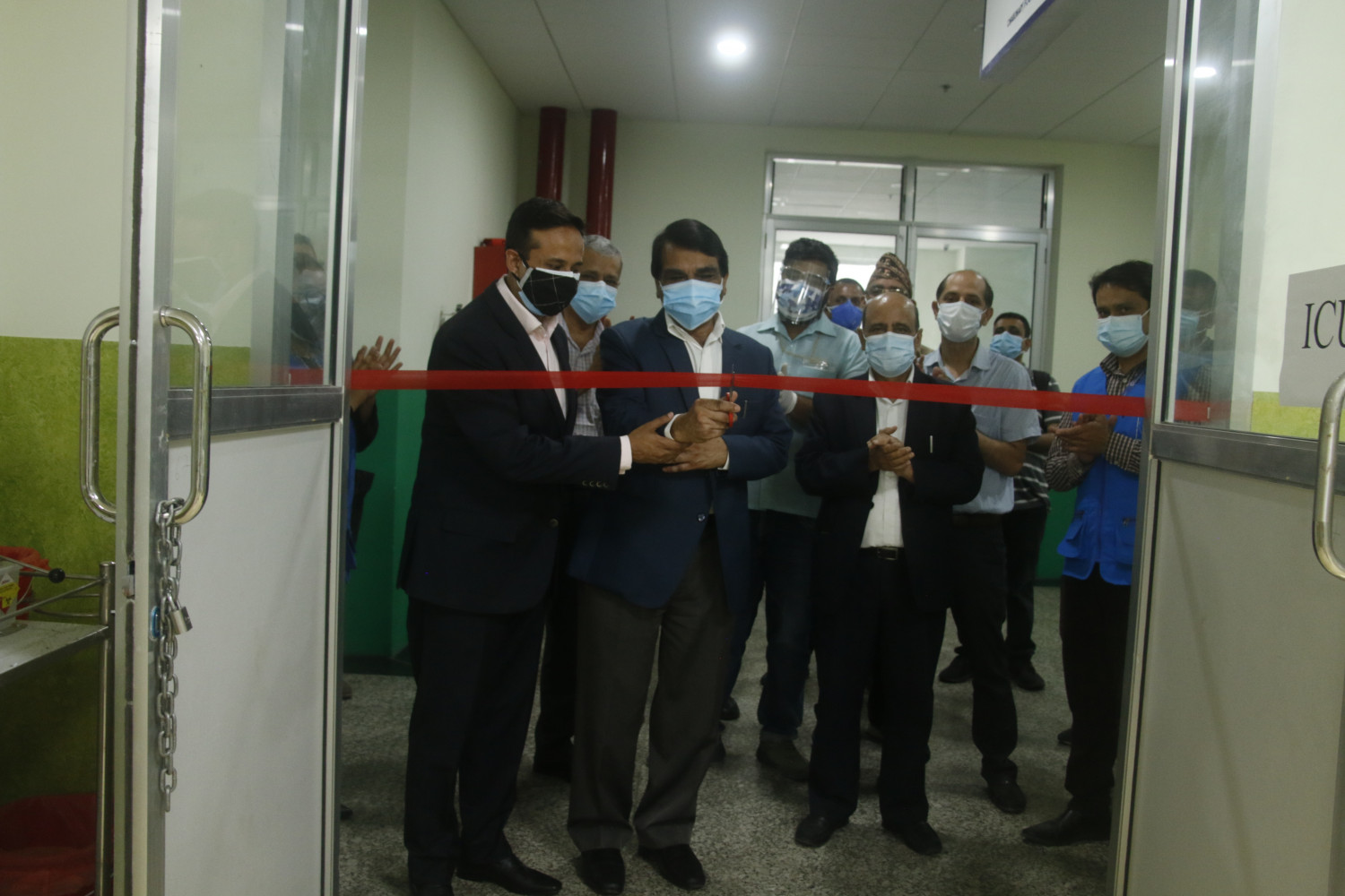 चौधरी फाउण्डेसनद्वारा वीर अस्पतालमा १८ शय्याको आईसीयू वार्ड हस्तान्तरण 