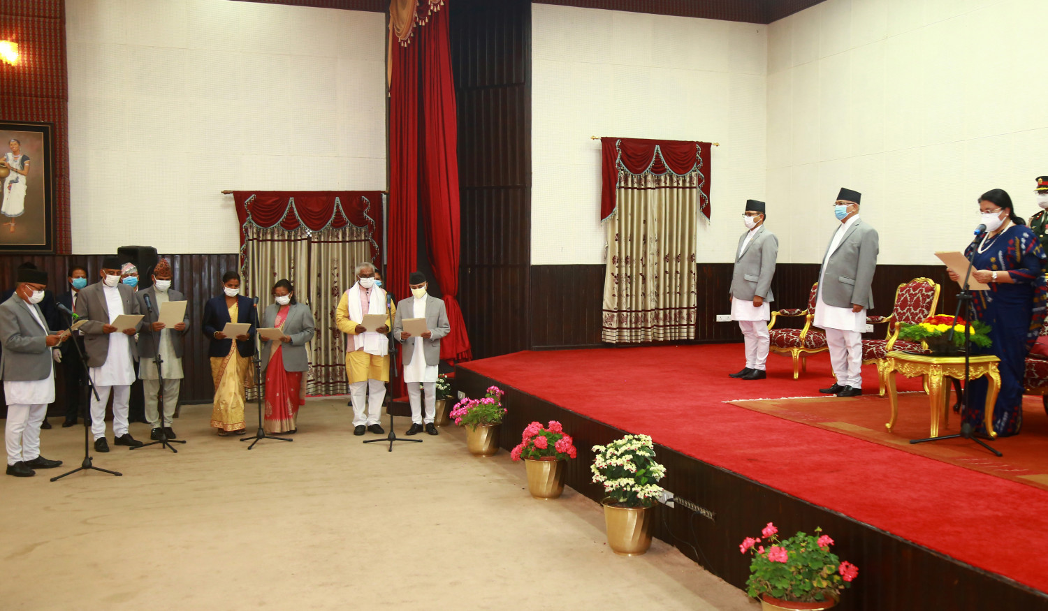प्रधानमन्त्री केपी ओलीको २५ सदस्यीय नयाँ मन्त्रिपरिषद्, को को बने मन्त्री (सूचीसहित)
