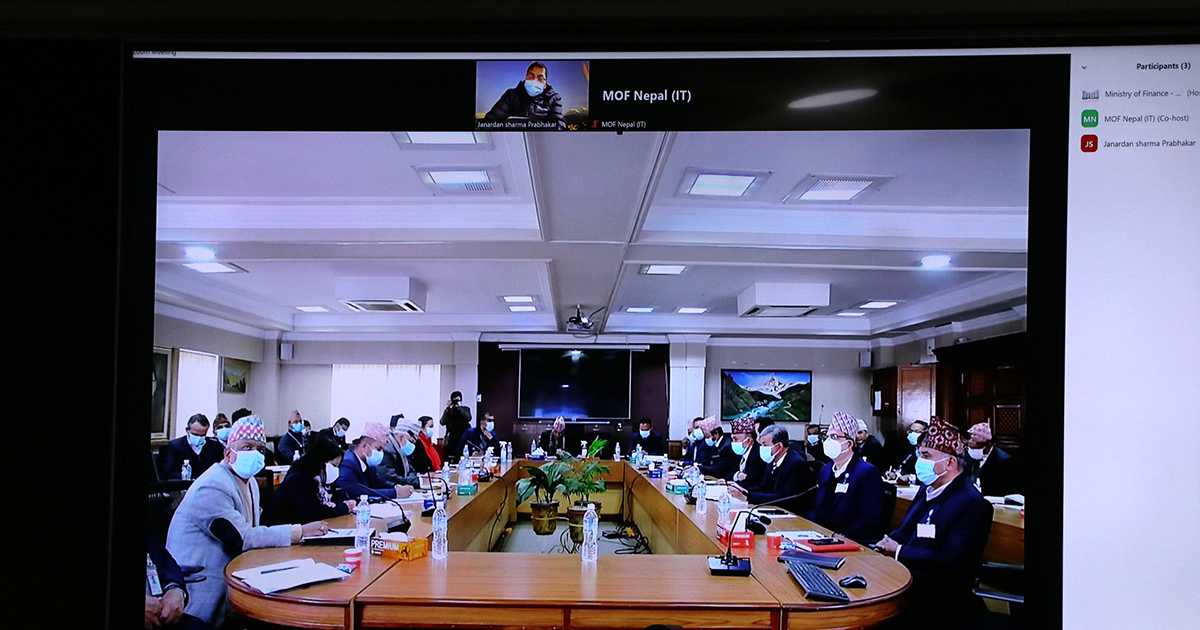 पुँजीगत खर्च गर्न सचिवहरूलाई  बारम्बार दबाब दिनु उचित हाेइनः अर्थमन्त्री शर्मा  