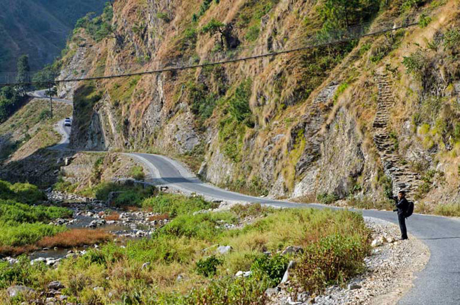 भीमफेदी–कुलेखानी सडकखण्डमा ३ दिन सवारीसाधन अवरुद्ध हुने
