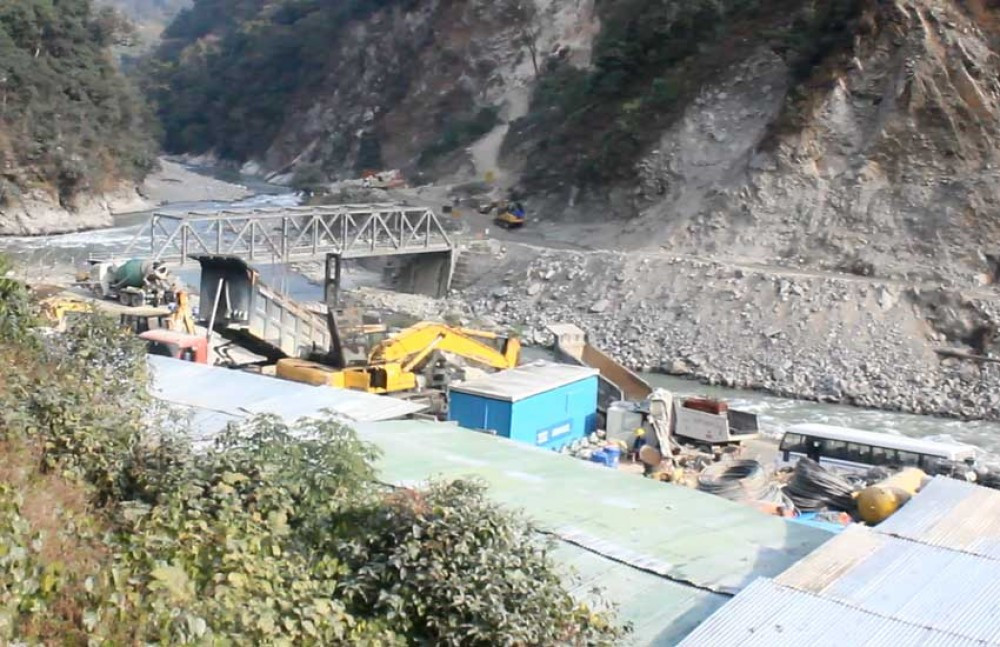 अरुण तेस्रो आयोजनाका मजदुरको मृत्यु