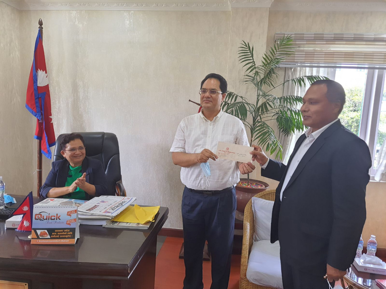 कुलमानले लिए नियुक्तिपत्र, कार्यभार सम्हाल्दै 