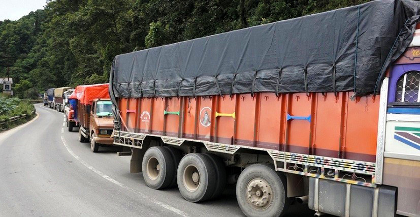 सरकारी संरक्षणमा ट्रान्सपोटरले चलाए सिन्डिकेट, अचाक्ली भाडा वृद्धि