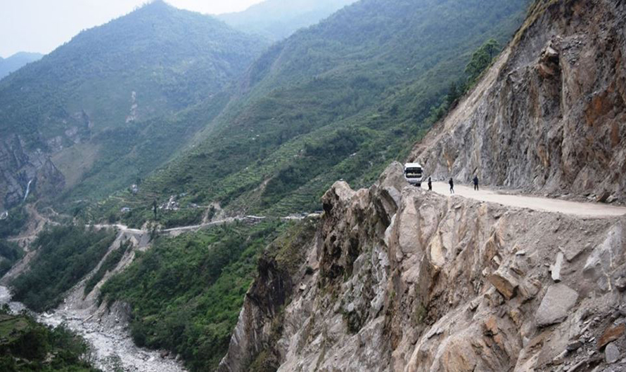  बेनी–जोमसोम सडक स्तरोन्नतिका लागि चार दिन बन्द हुने