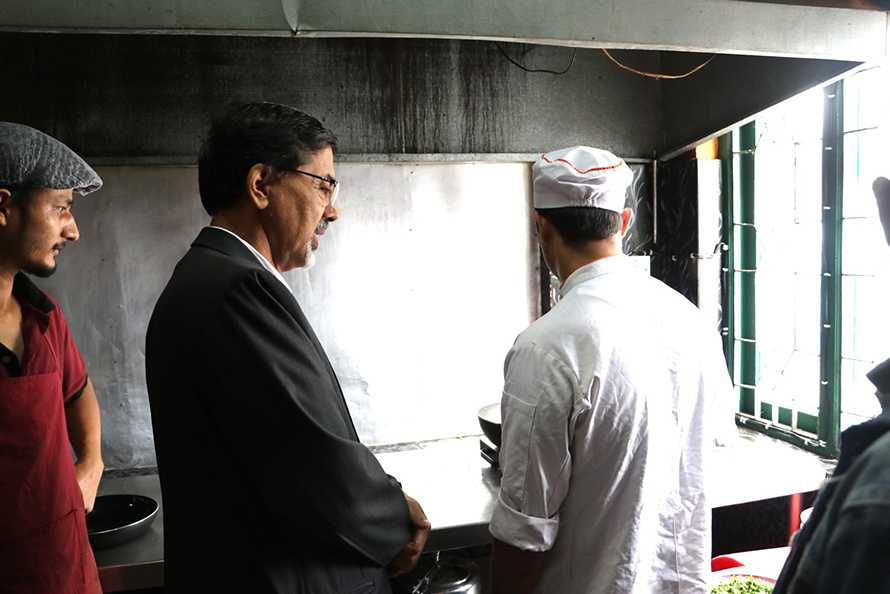 अर्थ मन्त्रालयबाटै सुरु भयो एलपी ग्यास विस्थापन अभियान