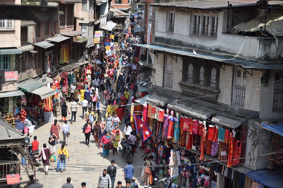   होलसेल मार्केटमा ५० प्रतिशतसम्म छुटमा दशैँ बजार 