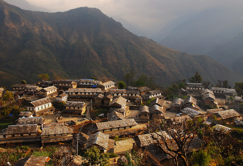 पर्यटन पदमार्गमा जोड दिँदै अन्नपूर्ण गाउँपालिका, ३० कराेड खर्चेर पदमार्ग निर्माण गरिँदै