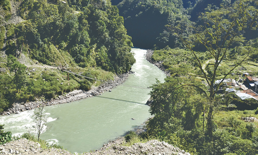 अरुण तेस्रो मुआब्जा विवाद सल्टियो, अवरुद्ध निर्माण शुरु