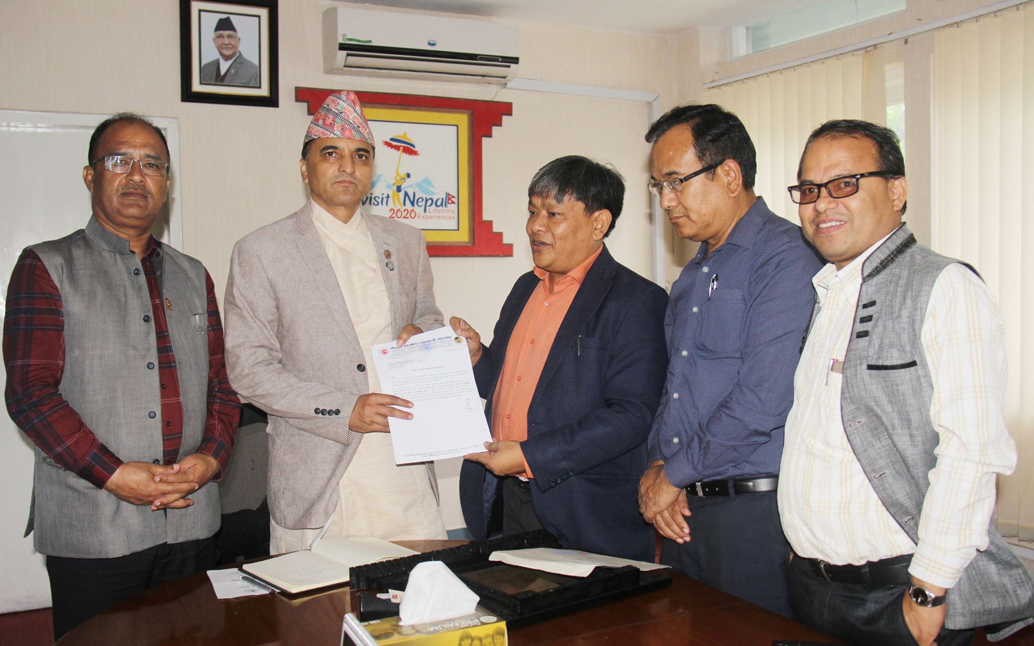 म्याद थपको समस्या समाधान गर्न महासंघ प्रतिनिधिमण्डलद्धारा पर्यटन भट्टराईलाई आग्रह 