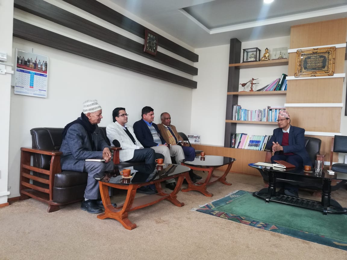 सामाजिक सुरक्षा योजना कार्यान्वयनमा समस्या आएपछि परिसंघले भेट्यो श्रम सचिव