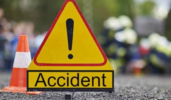 स्कुटरलाई ठक्कर दिएर कार भाग्यो, चालकको मृत्यु, एक घाइते