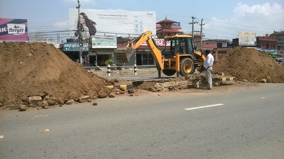 बुटवल सडक विस्तार अन्योलमा 