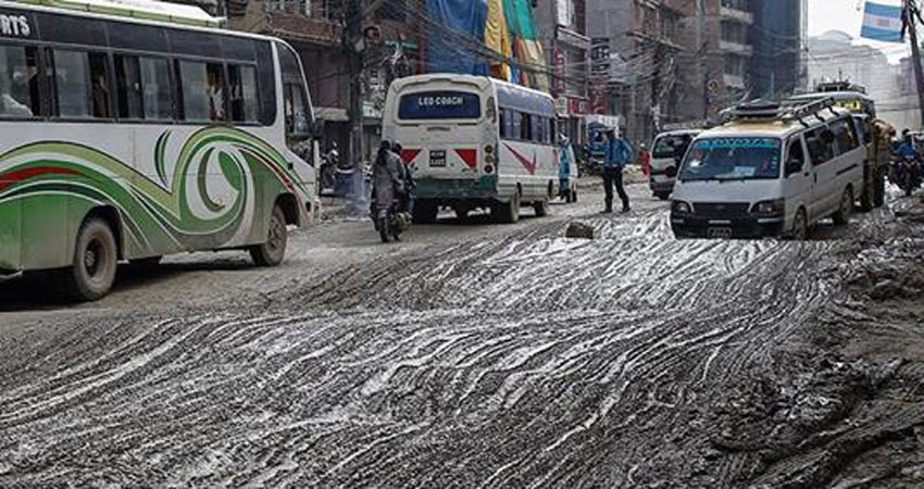 चाबहिलदेखि साँखुसम्मको सडकखण्डको दुरावस्था अझै सुध्रिएन 