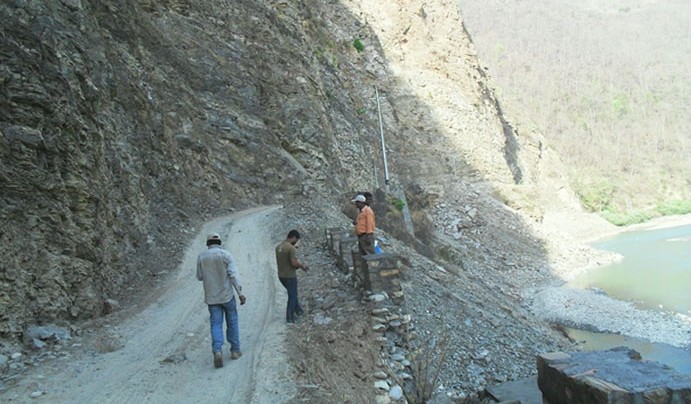 जाजरकोट–डोल्पा सडक हस्तान्तरण गर्दै सेना