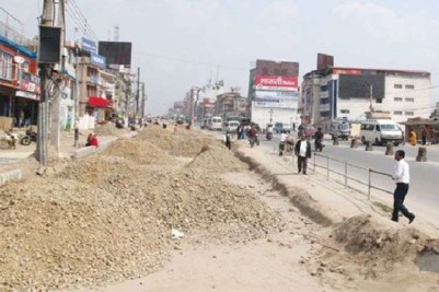 कलङ्की–महाराजगञ्जमा सडकको विस्तार भाैतिक संरचनाले बाधा पुग्ने