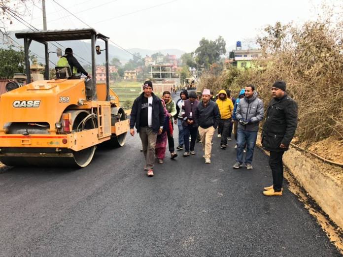 १३ वर्ष अलपत्र सडक कालोपत्रेपछि चिटिक्क