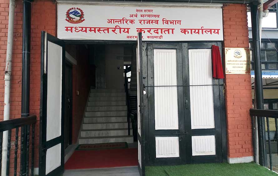 महँगा बाइकका वर्कसपमा राजस्वको छापा,  भ्याट छलीको आशङ्का, ‘क्रसफायर’ वर्कसपको कागजपत्र जफत