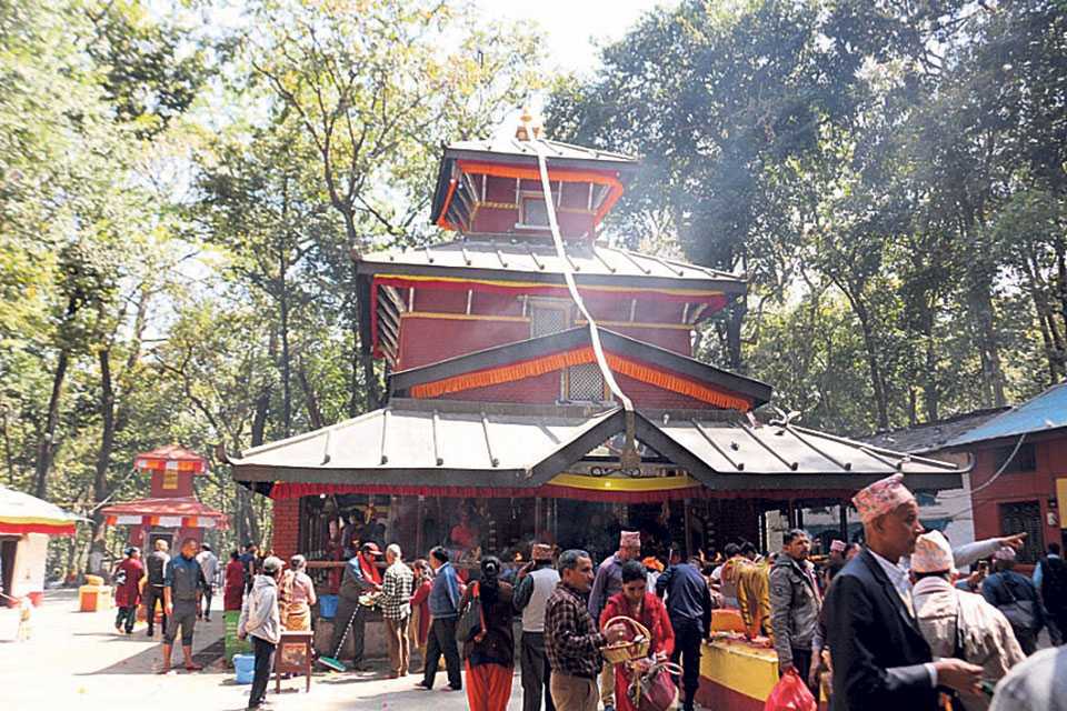 बागलुङ कालिका मन्दिरको आम्दानी साढे २ करोड