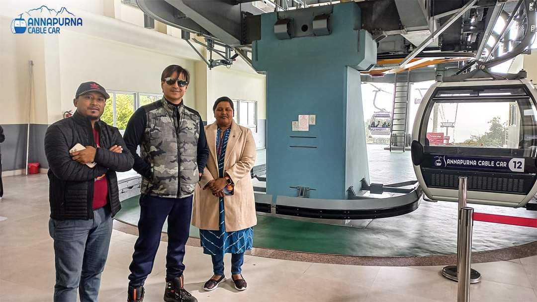 बलिउड अभिनेता विवेक ओवरायले अन्नपूर्ण केबलकारको भ्रमण गरे