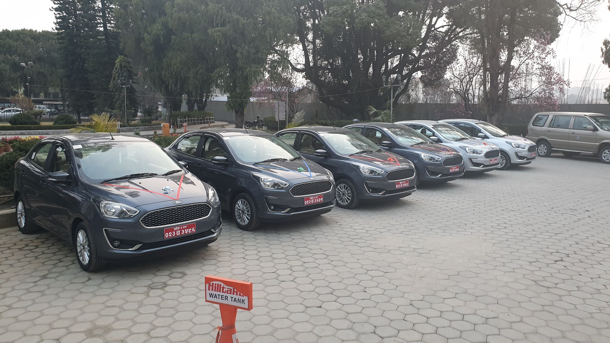 अर्थमन्त्रीको सदाचार नीतिलाई चुनौती दिँदै राष्ट्र बैङ्कले किन्यो १५ ओटा गाडी 