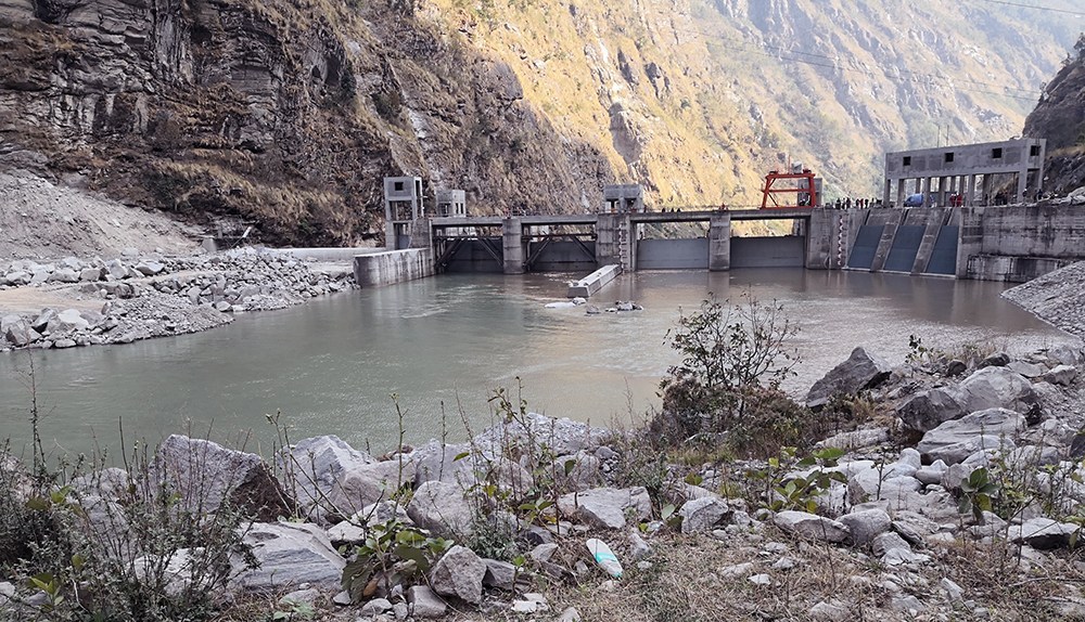 बाढी र पहिरोले देशभरका २०० मेगावाटका जलविद्युत् आयोजना बन्द