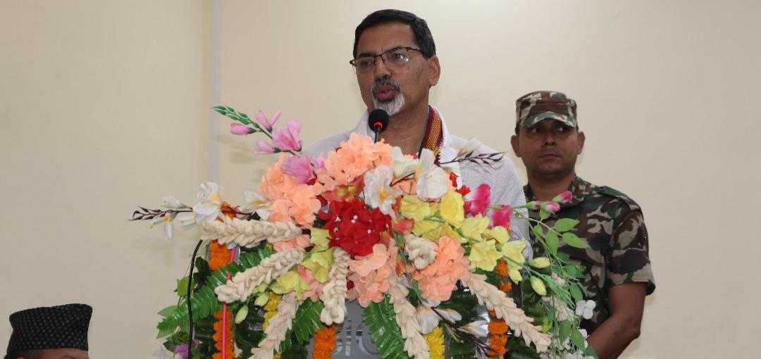 सरकारले निजगढ विमानस्थललाई उच्च प्राथमिकतामा राखेको छः अर्थमन्त्री शर्मा