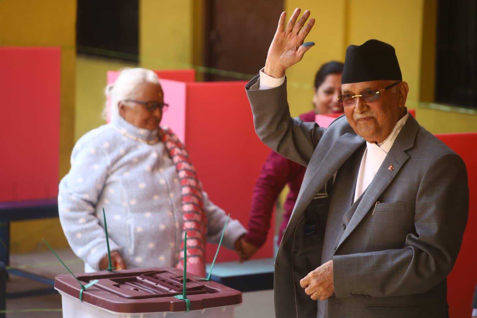 भारी मतान्तरले एमाले अध्यक्ष ओली झापाबाट निर्वाचित 
