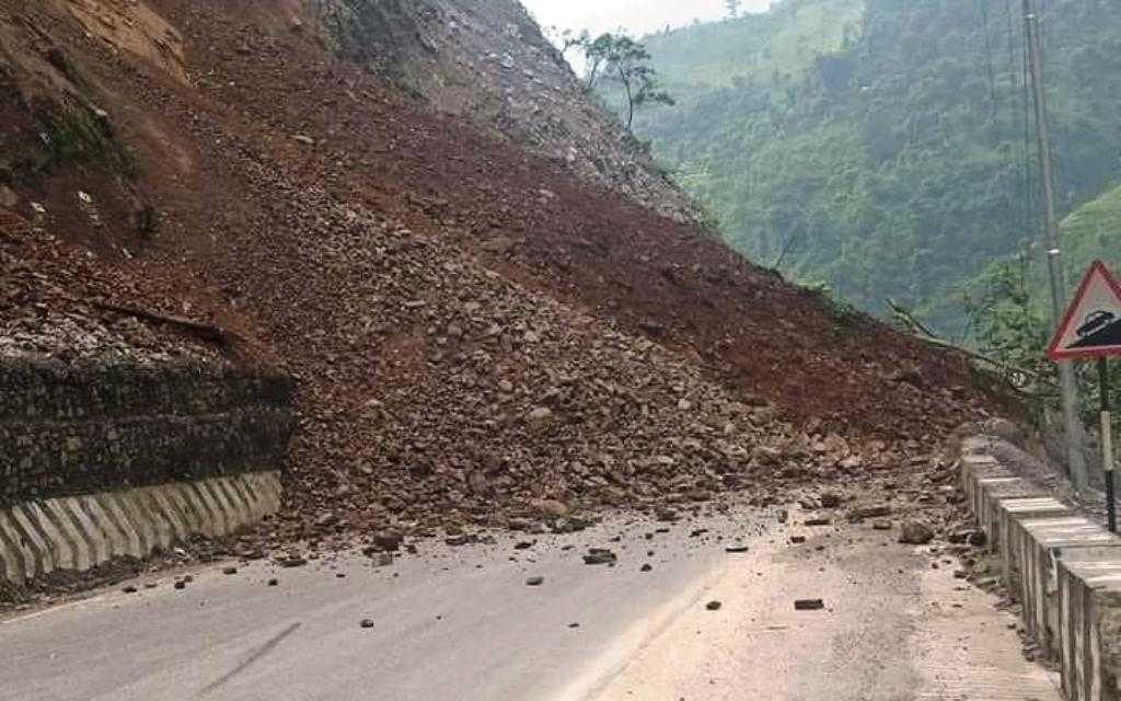 नारायणगढ मुग्लिन सडकः चार महिनामा २४ पटक पहिरो, १०९ घण्टा अवरुद्ध