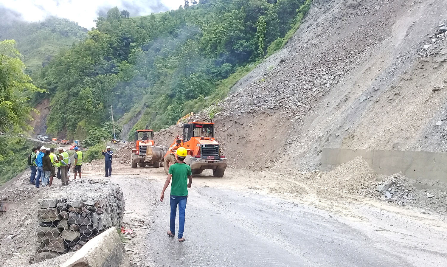 नारायणगढ–मुग्लिन सडक आजदेखि दिउँसो बन्द हुने
