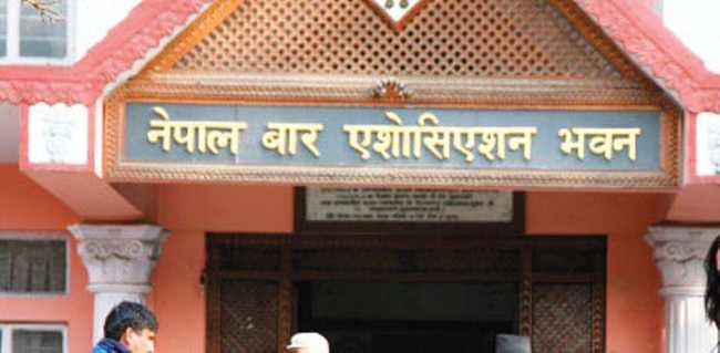 बारका पूर्वअध्यक्ष दाहालमाथि जग्गा काराेबारमा ८ करोड घुस लिएर हुन्डी गर्न सघाएको आरोप