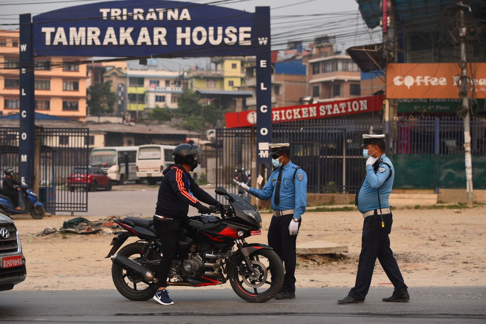 काठमाडौंमा १८ जना प्रहरीमा कोरोना संक्रमण