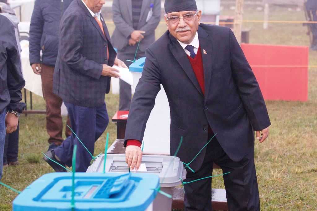 गोरखा-२ मा प्रचण्डको फराकिलो अग्रता