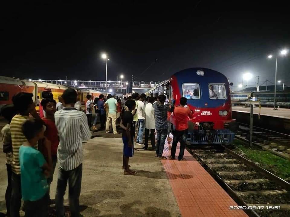 रेल आइपुग्यो सीमाना जयनगरमा, शुक्रबार जनकपुरमा हस्तान्तरण हुने 