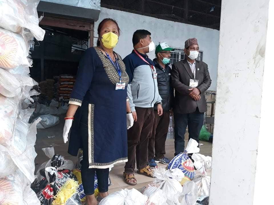  रेवान पोखराद्धारा ६४ जनालाई राहत, लेकसाइडमा डिसइन्फेक्सन स्प्रे छर्कियो 