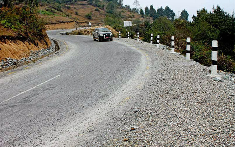 कान्ति राजमार्गमा पाँच किमी तत्काल कालोपत्रे नहुने